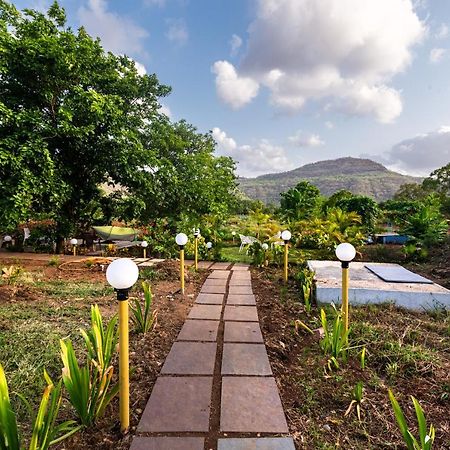 Saffronstays Vyom Farms Karjat Luaran gambar